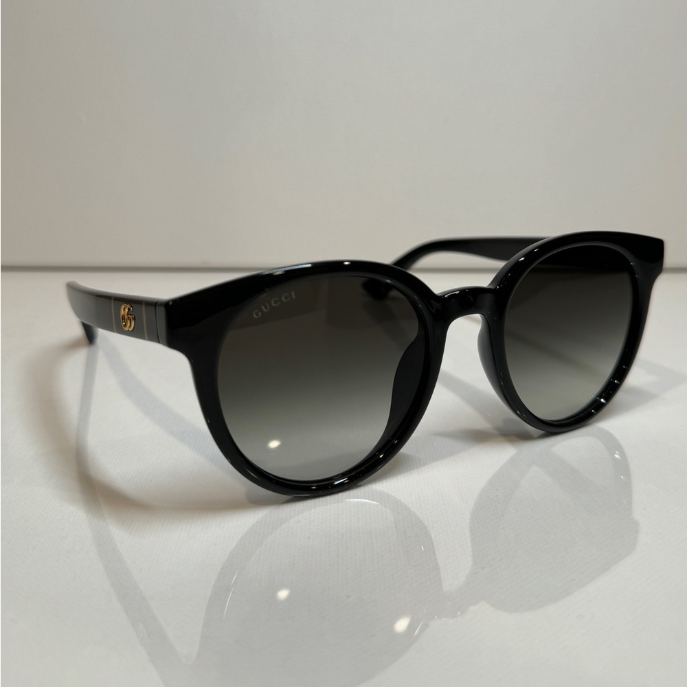Gucci Black Sunglasses